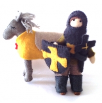 PAPOOSE - felt knight & horse set, yellow